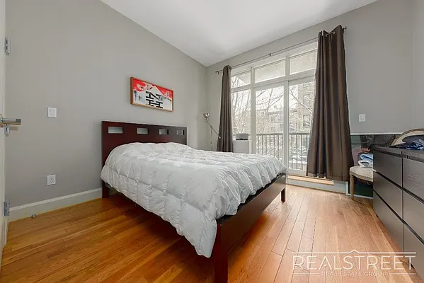 Rented by The Syper Group | media 5