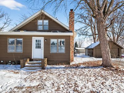 125 N Cedar St, Belle Plaine, MN, 56011
