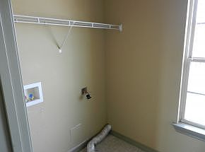 4th image of 161 Toni Ln APT C