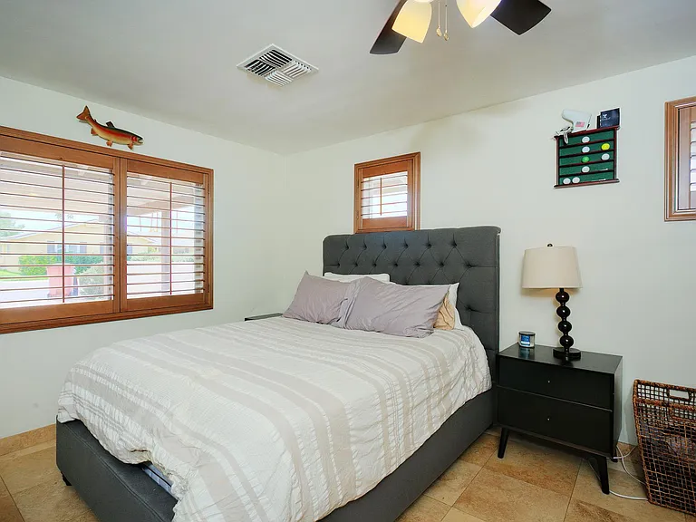 6332 E Earll Dr — Photo 14