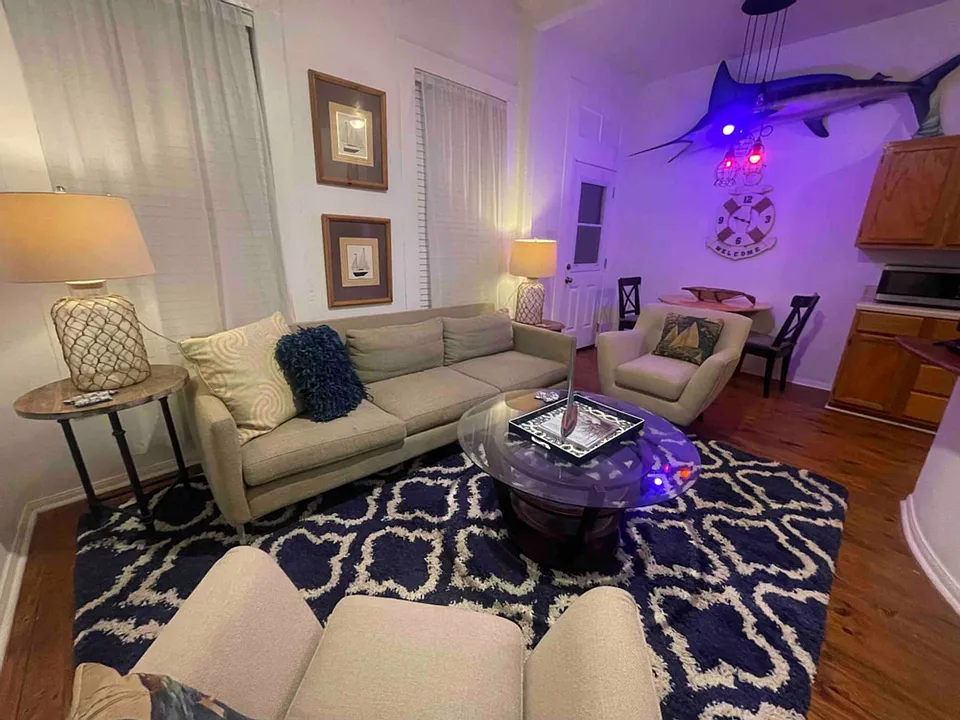 2423 Avenue Q #2-ID1574238P