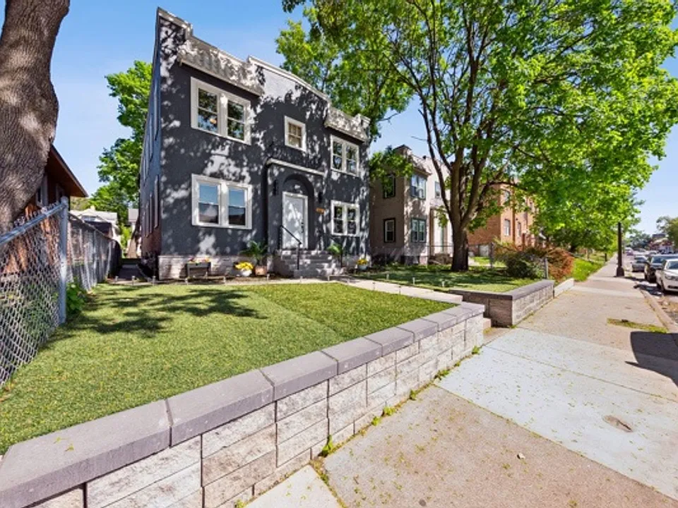 3322 Penn Ave N #2