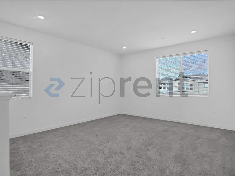 121 Dogwood Ct — Photo 26