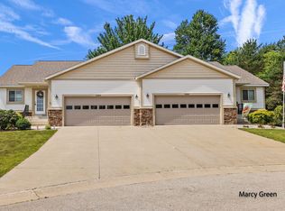 5589 Sandalwood Ct #22, Norton Shores, MI 49441