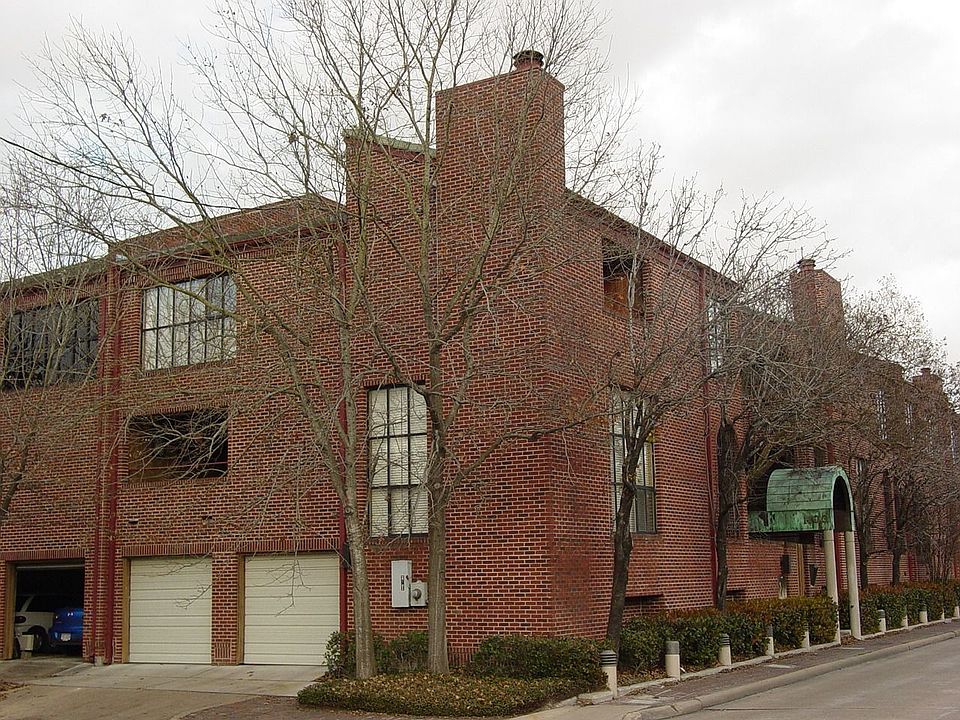 Exterior  view of home.