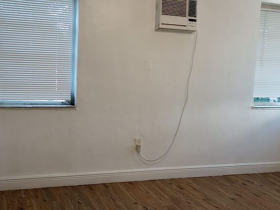 3rd image of 1965 Calais Dr APT 8