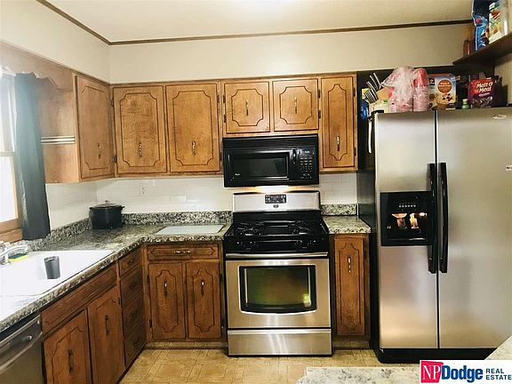 5th image of 3637 S 91st St