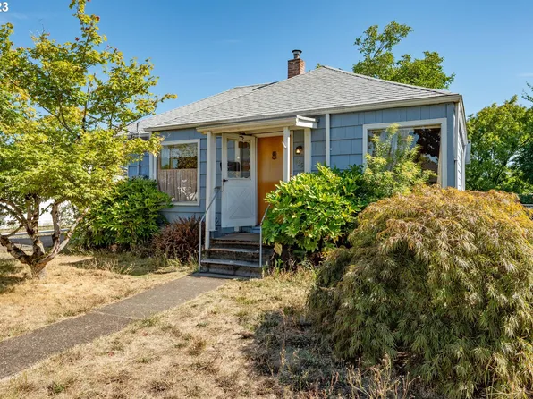 435 W Clarendon St, Gladstone, OR 97027