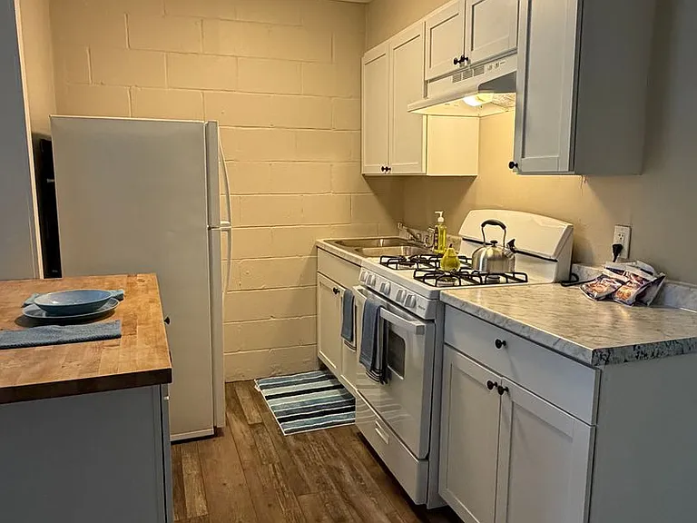532 Pemberton Street — Photo 17