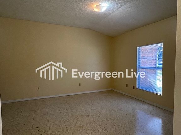 3rd image of 201 Barrow Ct