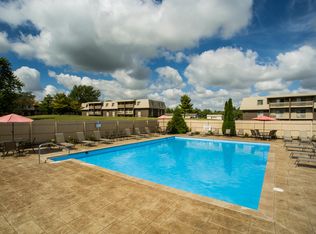 952 Cypress Point Dr APT F152, Crown Point, IN 46307