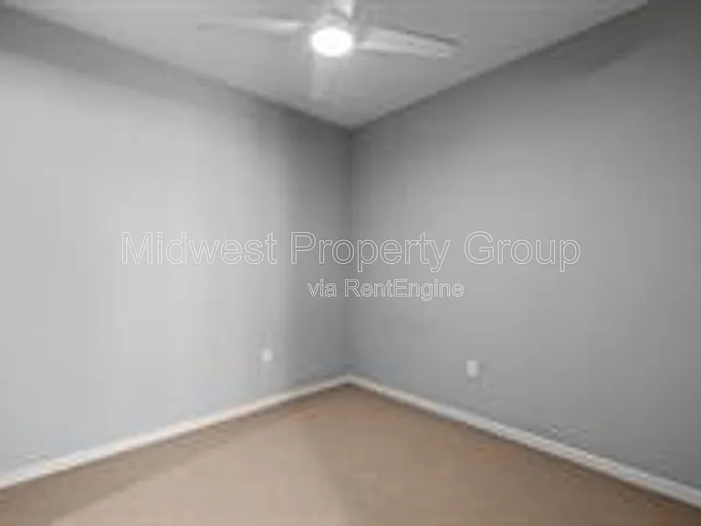 4100 Lindell Blvd #201 — Photo 10