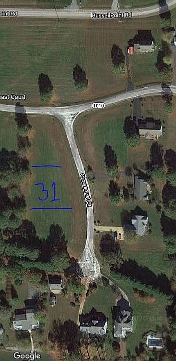 2nd image of Crowsnest Ct
