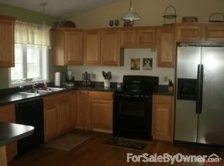 727 Cedar Crest Dr, Cortland, NY 13045