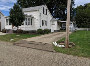 1112 Gray Ct NE, Massillon, OH 44646