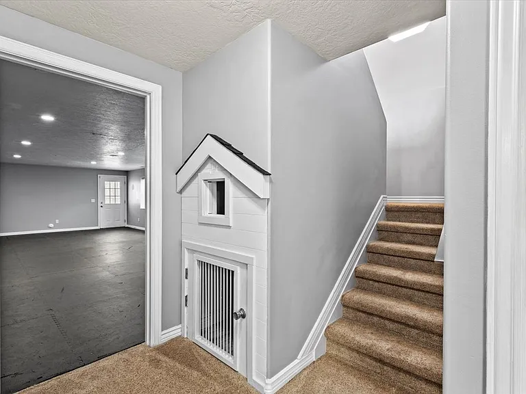 1676 S Mountain View Cir — Photo 16