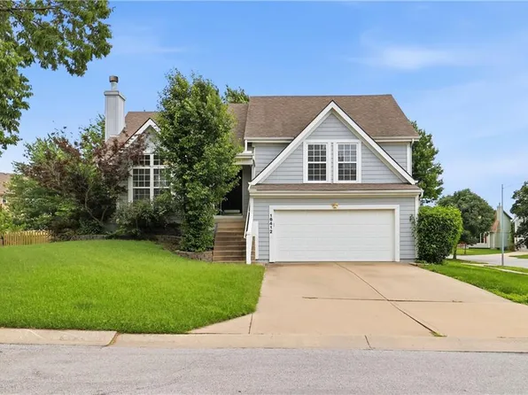 16412 W 157th Ter, Olathe, KS 66062