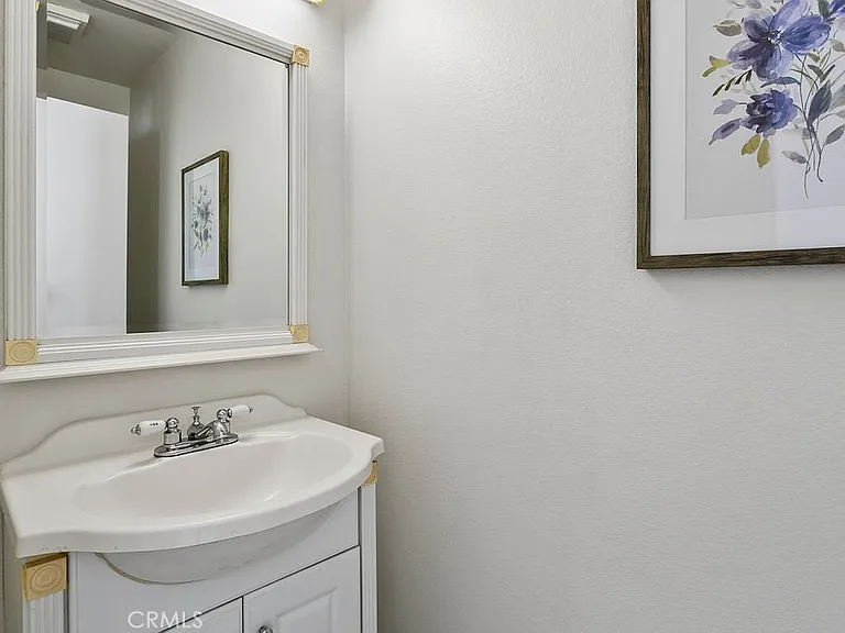 14870 Clementine Ct — Photo 17