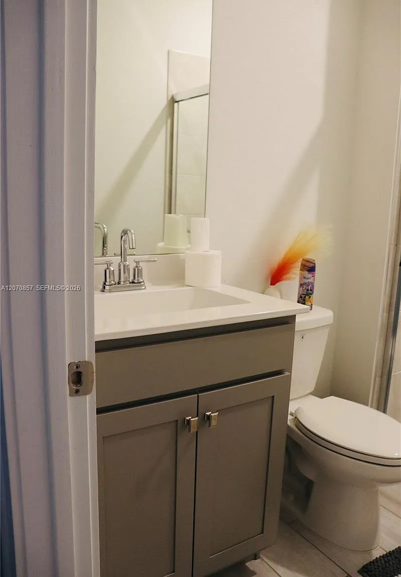 4 bed, 1757 sqft, $3,300 — Photo 1