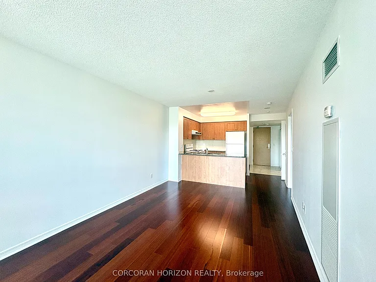 503 Beecroft Rd #216 — Photo 8