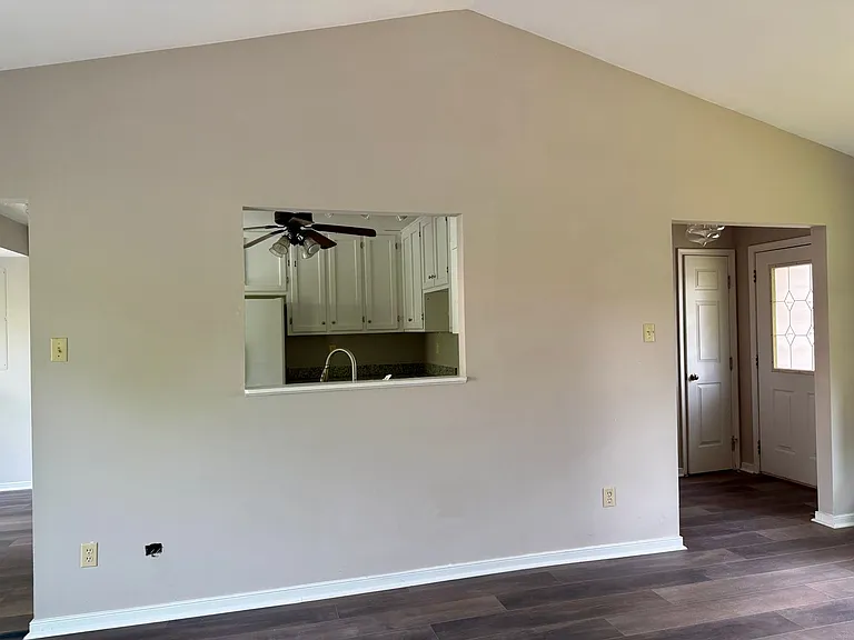 2705 Lawland Dr — Photo 10