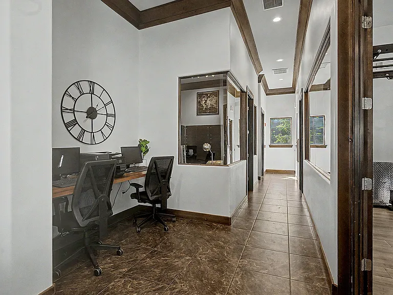 6200 Montano Plaza Dr NW Albuquerque, NM-13