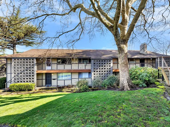 3038 SW Florida Ct APT A, Portland, OR 97219