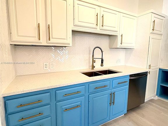4th image of 2412 Andros Ln