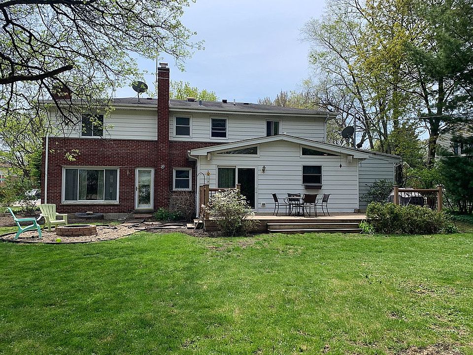2nd image of 1518 Hackberry Rd