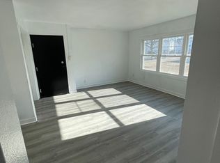 204 Park View Blvd, Waterloo, IA 50702