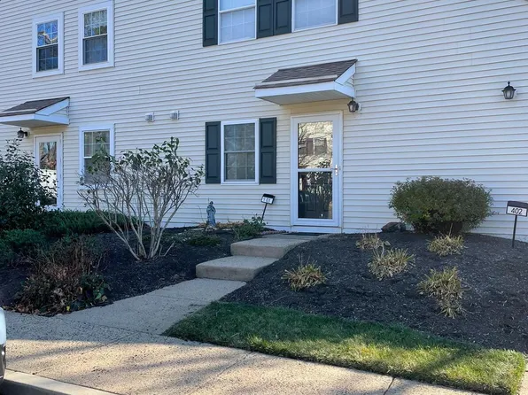 401 Steamboat Sta, Southampton, PA 18966