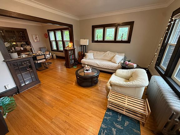 3rd image of 1577 Ashland Ave #4