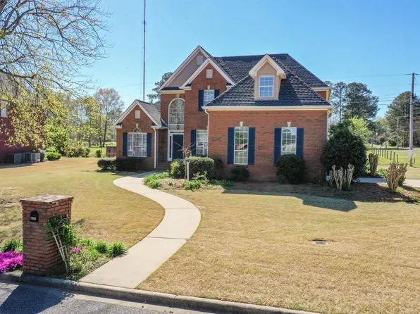 2000 Arrowhead Dr, Sylacauga, AL 35150