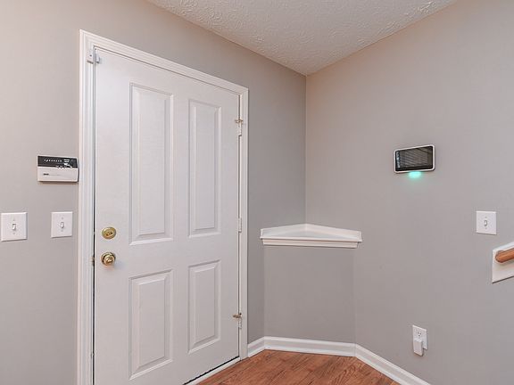 4th image of 702 Flintlock Ct