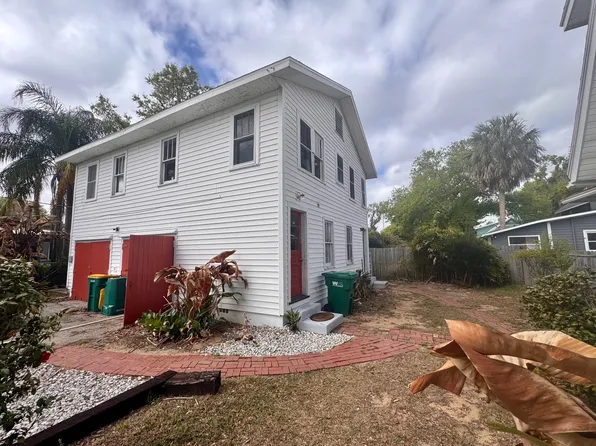 1106 S Center St #B, Eustis, FL 32726