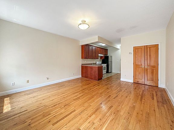 3rd image of 75 W 131st St APT 3