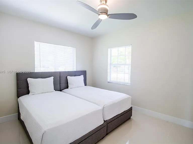 2727 Calusa St — Photo 14
