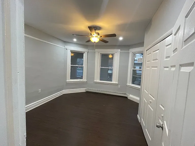 172 N 12th St #2 — Photo 2