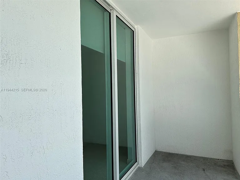 1755 Hallandale Beach Blvd #1605E — Photo 33