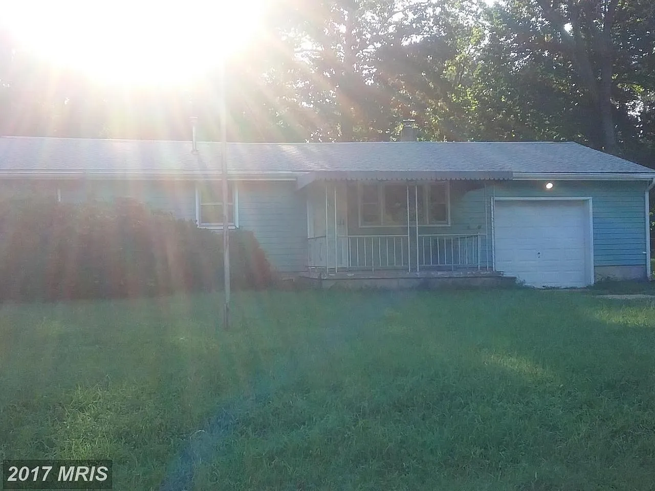 8064 Midvale Ave photo 1