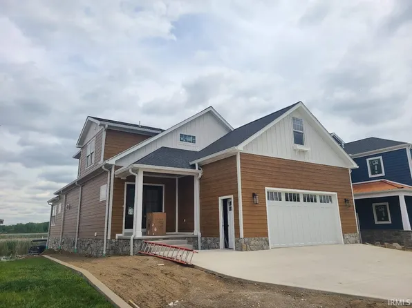 1422 S Harkless Dr #A, Syracuse, IN 46567