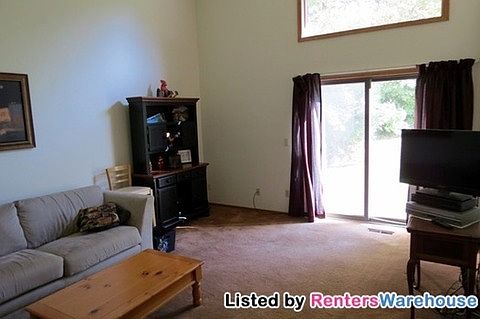 4th image of 2334 Hillwood Dr E