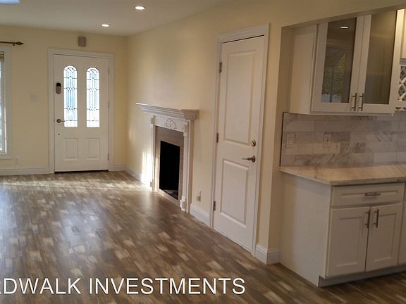 5th image of 75 Calvert Ave