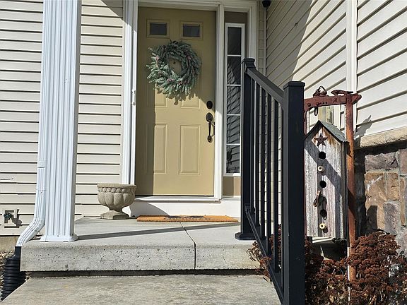 5th image of 4010 Eastbridge Circle Rd