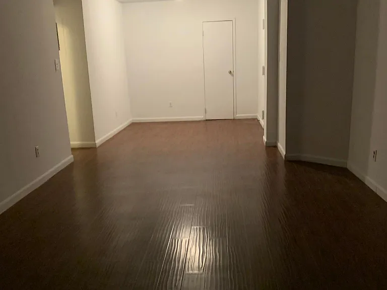 3030 Emmons Ave #5G — Photo 4