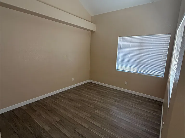 4643 N Guadal Dr — Photo 7