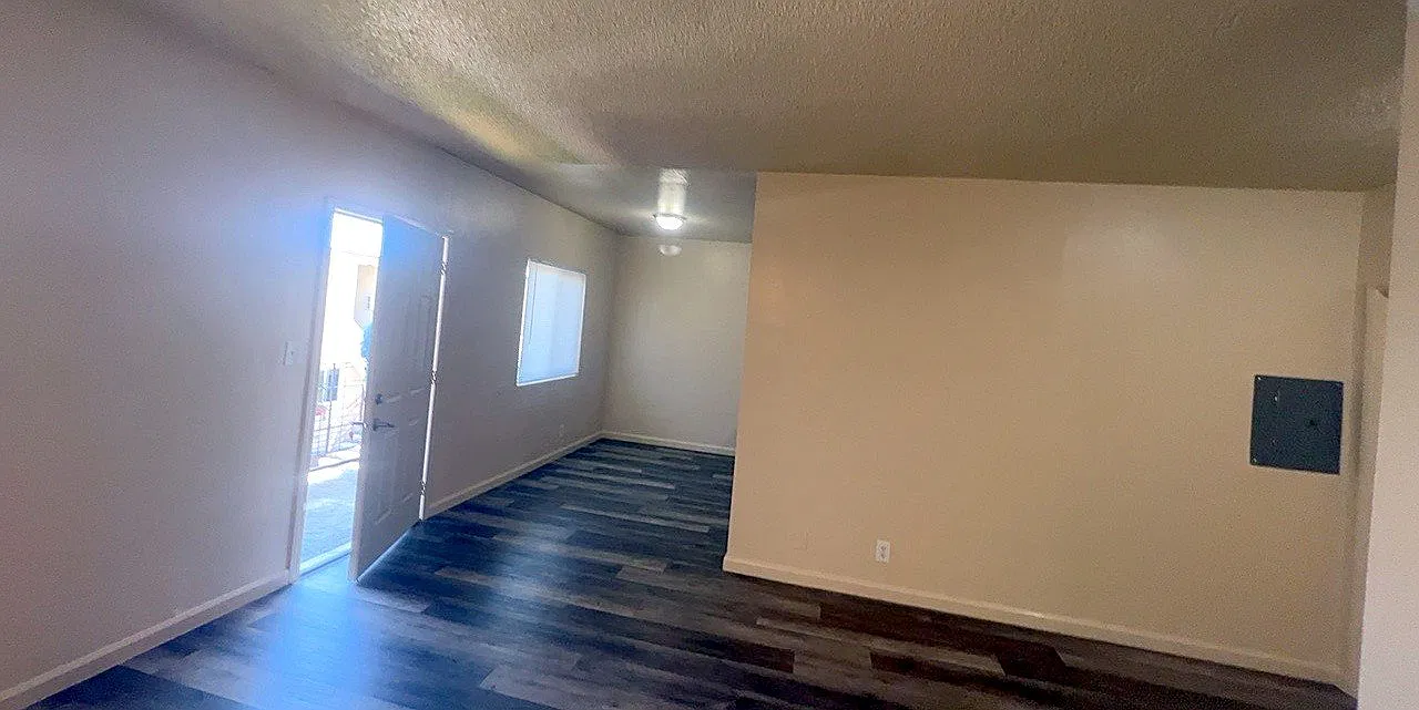 2 bed, $1,250 — Photo 4