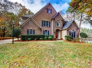 11302 Stonebriar Dr, Charlotte, NC 28277