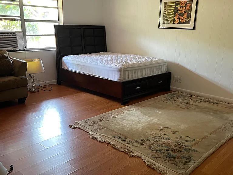 129 SE 5th St #4C — Photo 8