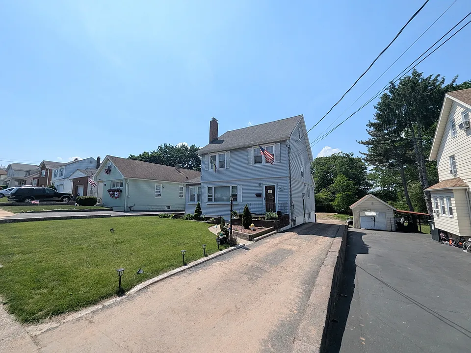 471 Franklin Ave #1
